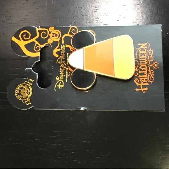 👻🎃Disney Parks - Halloween Pin!👻👻🎃🎃 - Picture 2 of 3